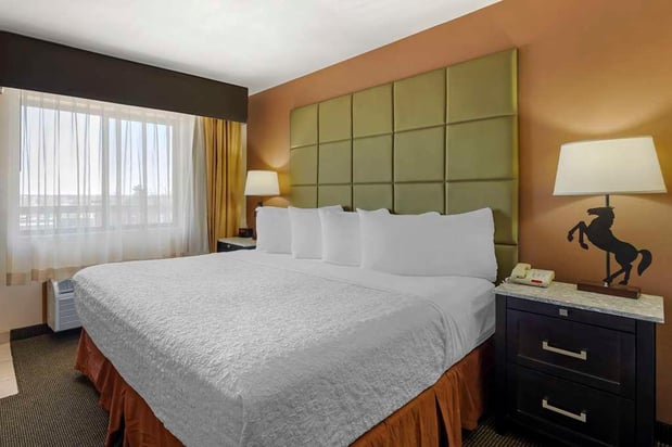 Images Best Western Plus Country Inn & Suites