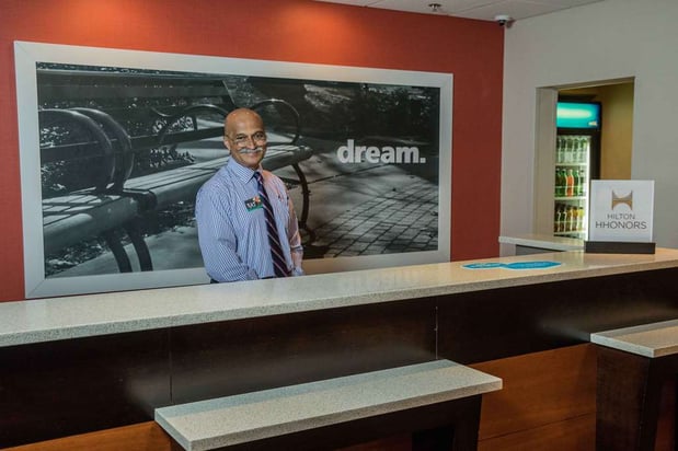 Images Hampton Inn & Suites Tilton