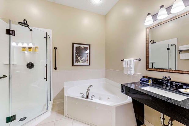 Images Best Western Plus Dutch Haus Inn and Suites