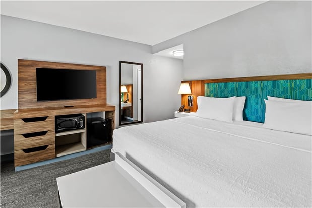 Images Hampton Inn Omaha/West Dodge Road (Old Mill)