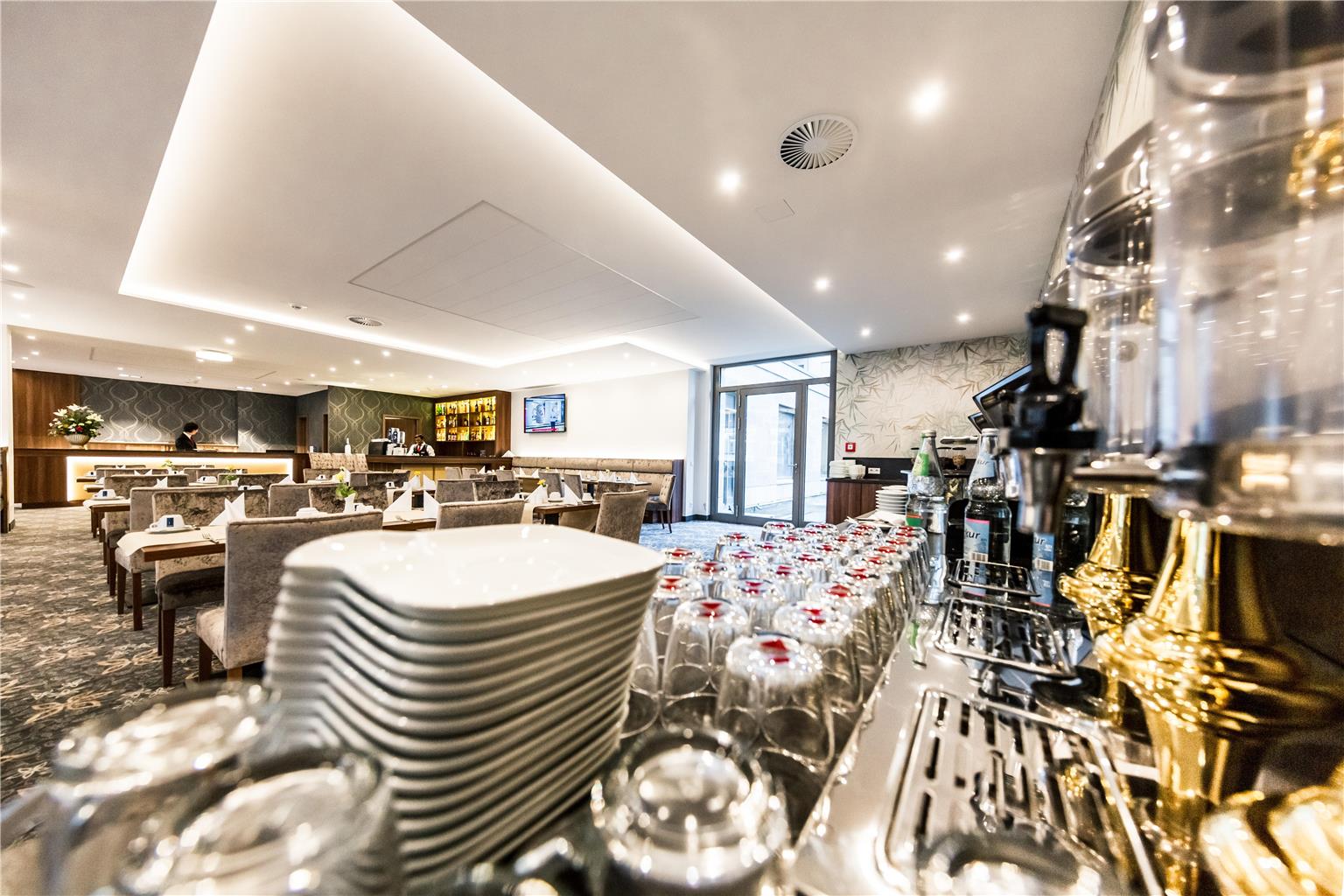 Best Western Plus Royal Suites, Wintergartenstrasse 6 in Leipzig