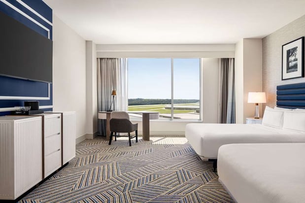 Images Hilton BNA Nashville Airport Terminal