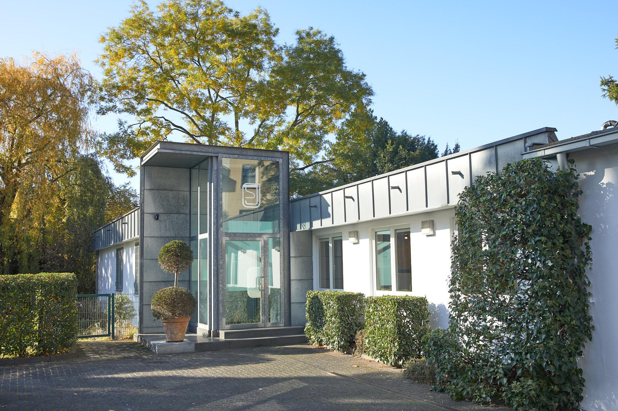 Kieferorthopäde Köln - JUST KFO - Dr. Steinmaier & Kollegen, Hauptstraße 50 in Köln