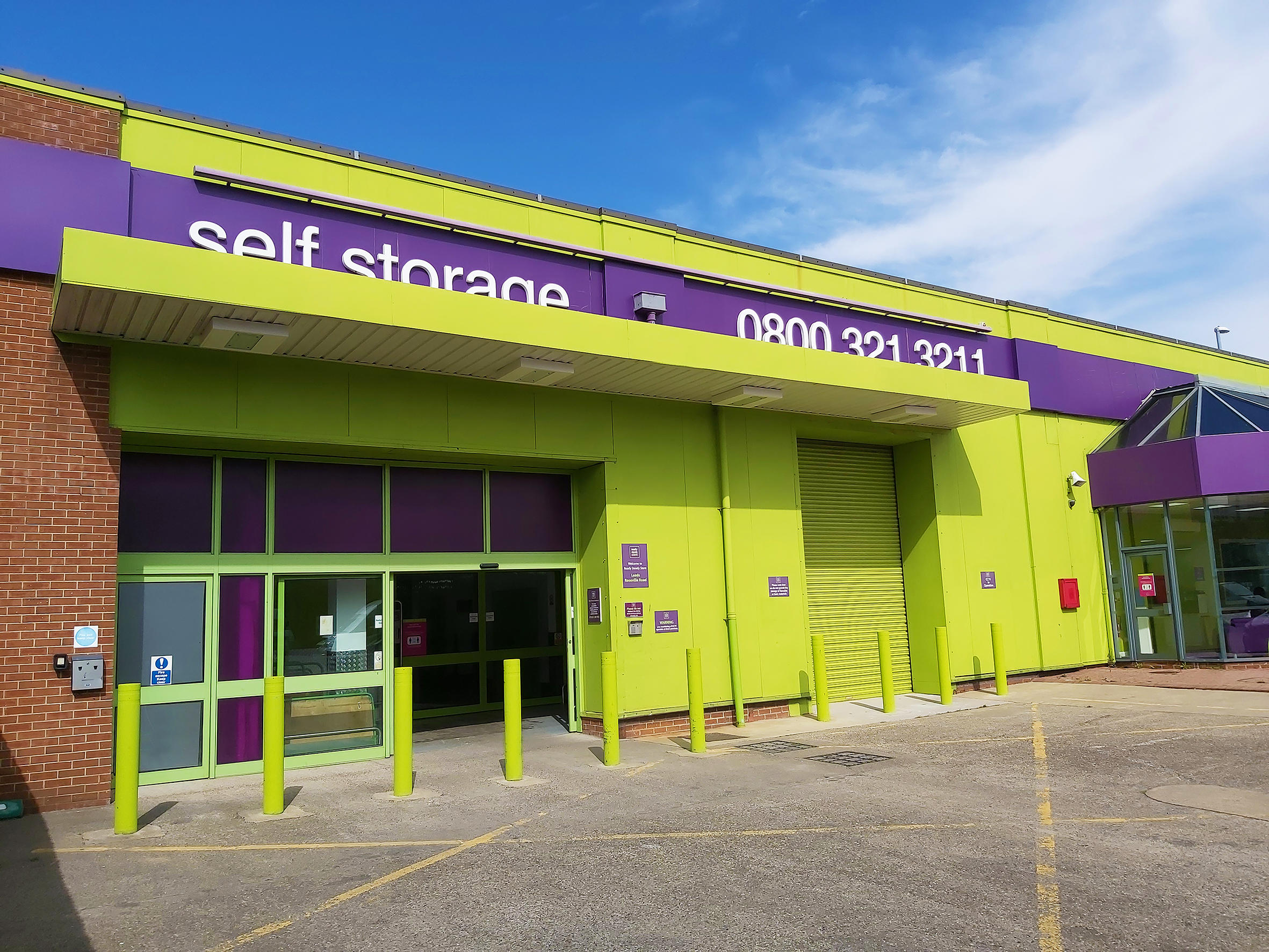 Images Ready Steady Store Self Storage Leeds Roseville Road