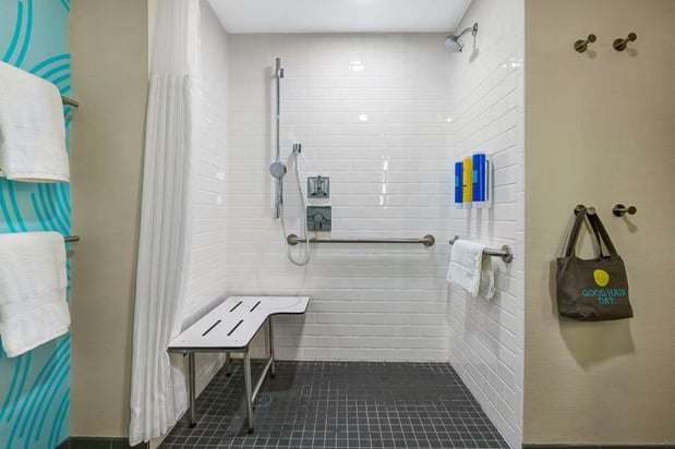 Images Tru by Hilton Lathrop