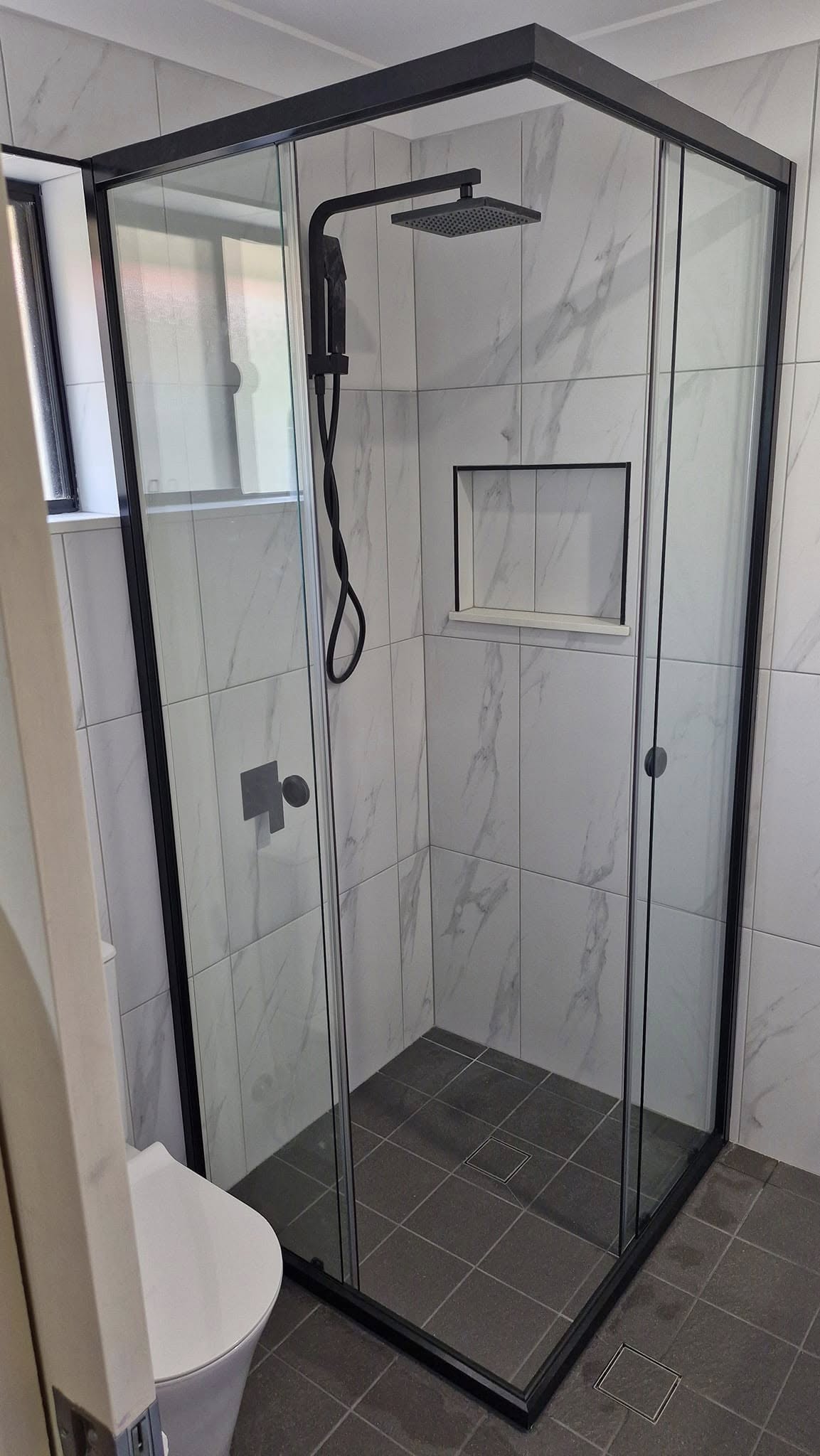 Images Iconic Aluminium and Glass Pty Ltd