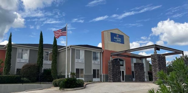 Images Express Inn Leesville Ft Johnson, SureStay Collection by Best Western