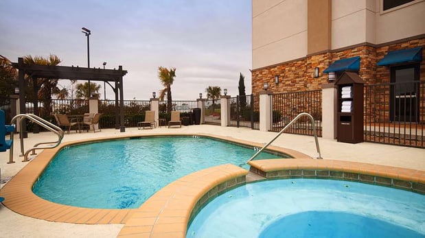 Images Best Western Plus Flatonia Inn