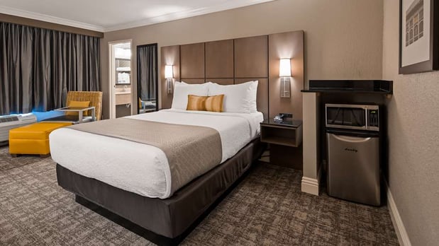 Images Best Western Premier Airport/Expo Center Hotel