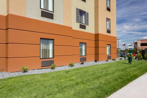 Images Candlewood Suites Eau Claire I-94 by IHG