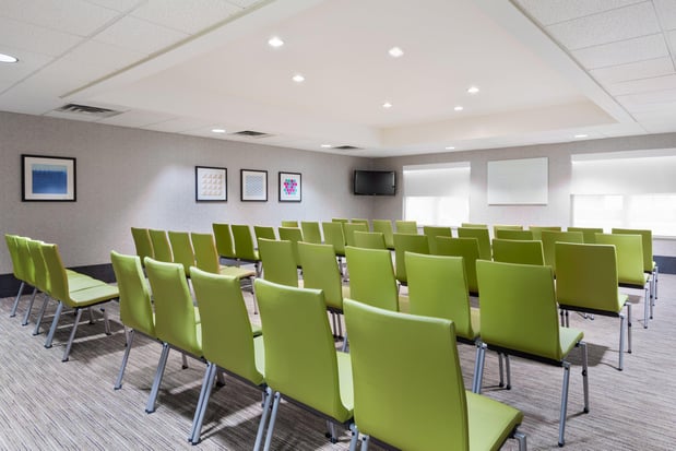 Images Holiday Inn Express & Suites Columbus Airport East by IHG