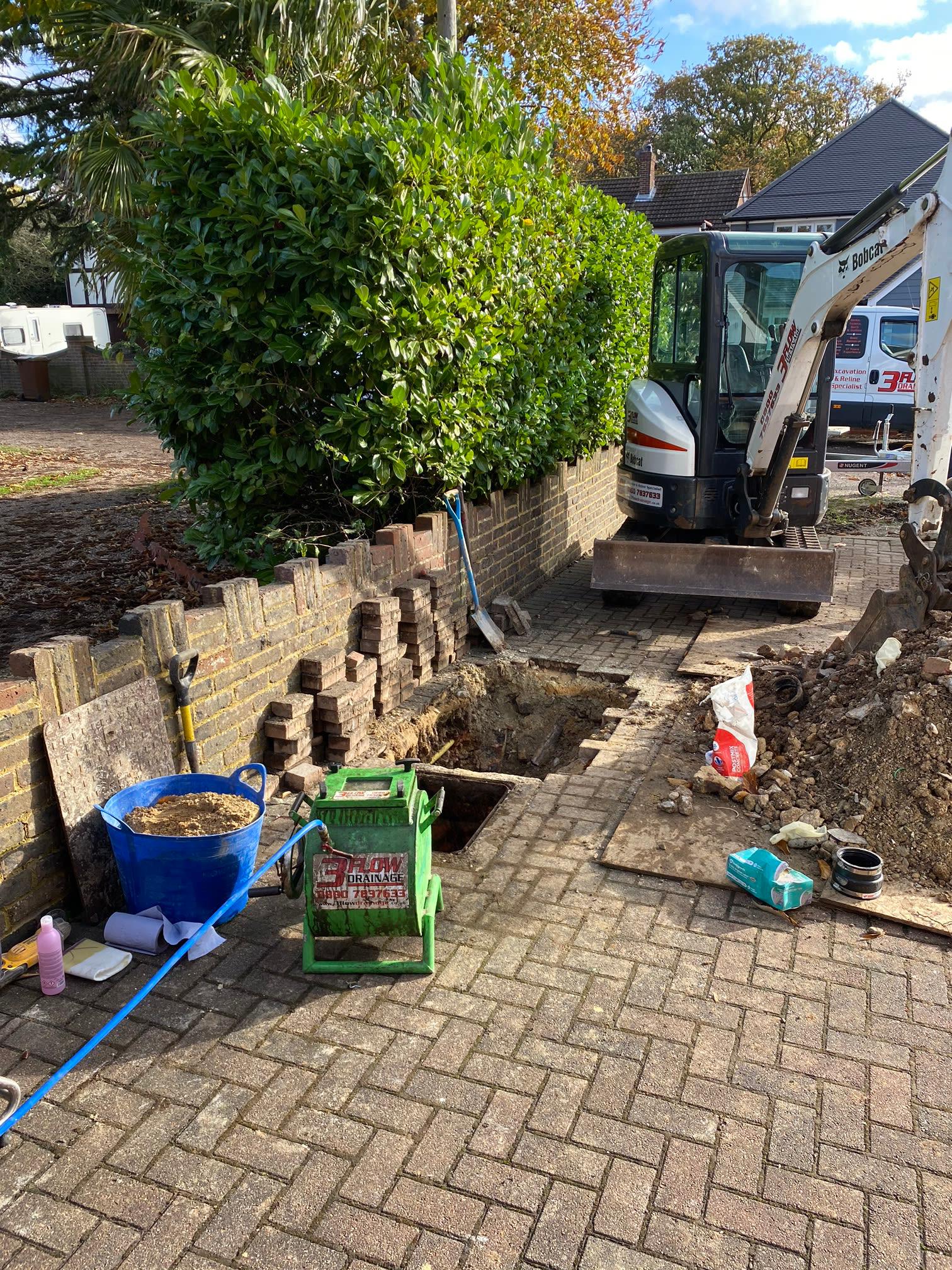 3 Flow Drainage Rochester 01634 817328