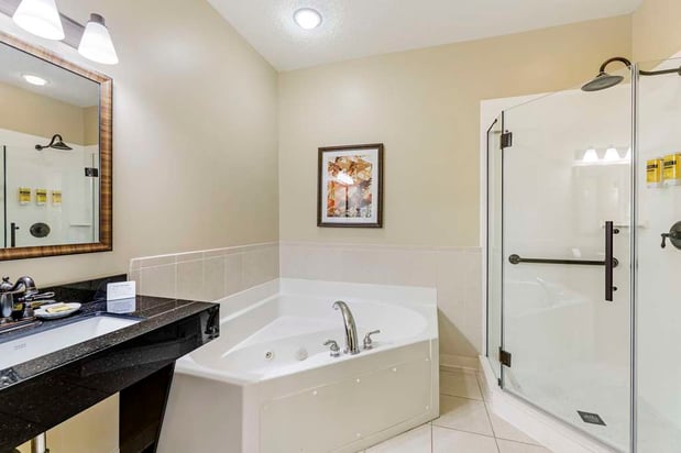 Images Best Western Plus Dutch Haus Inn and Suites