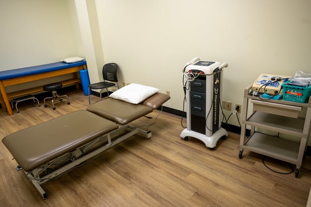 Images Saint Francis Rehabilitation & Sports Medicine