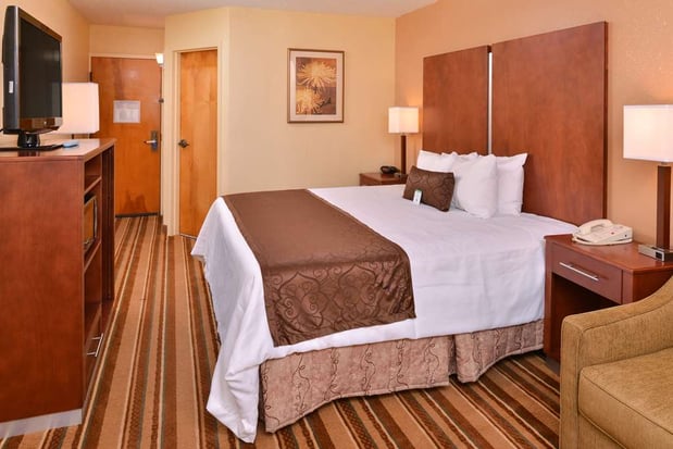 Images Best Western Plus Richmond Airport Hotel