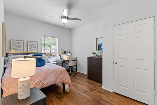 Images University Club Apartments