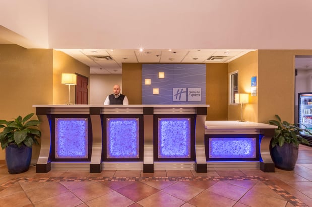 Images Holiday Inn Express & Suites Manteca City Center by IHG
