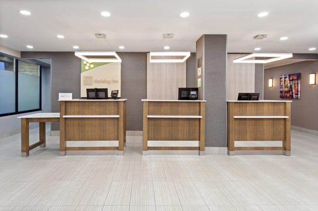 Images Holiday Inn Chicago Oakbrook by IHG