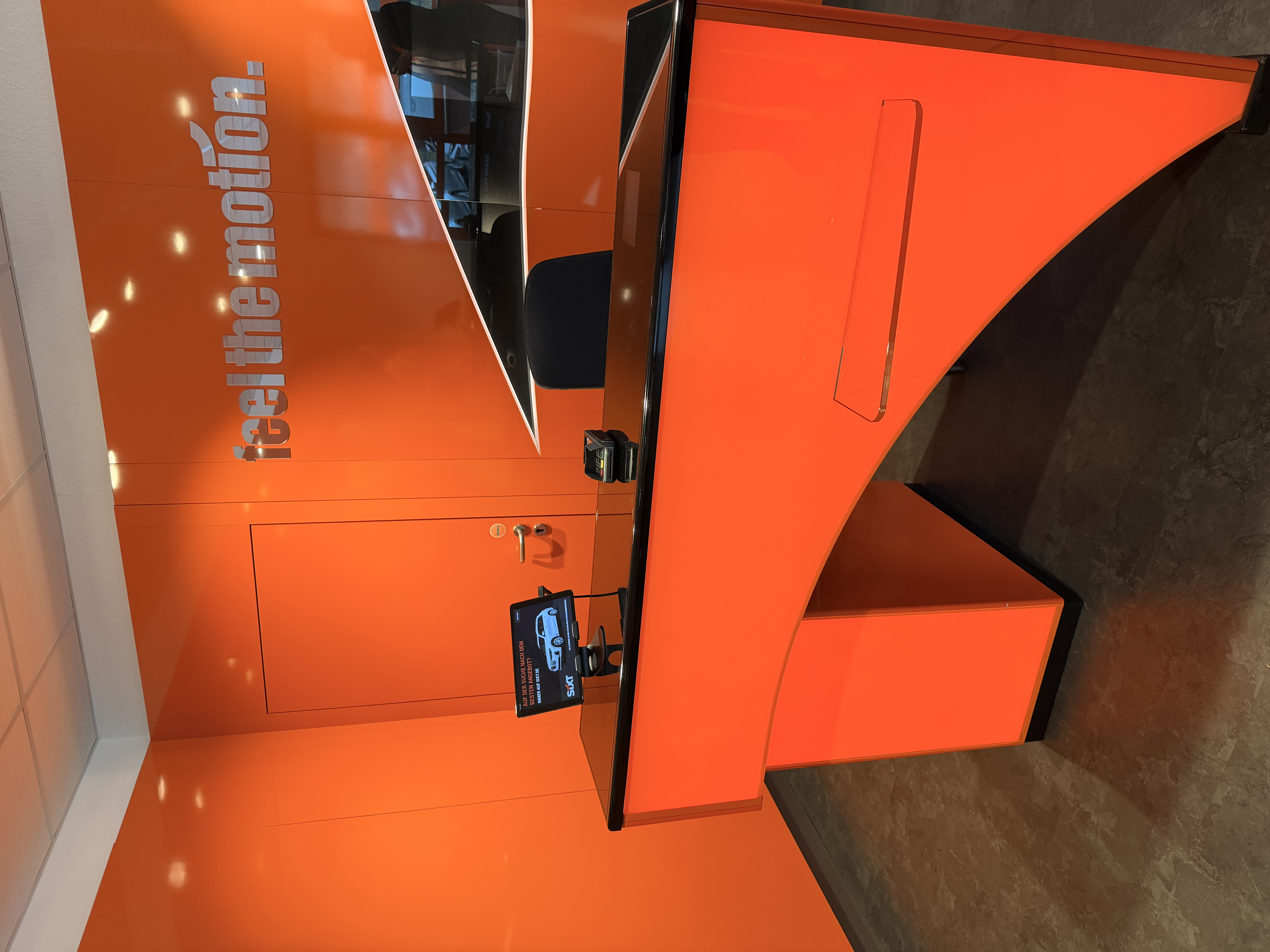 SIXT Mietwagen & Transporter mieten Köln Porz/Gremberghoven, Ettore-Bugatti-Str. 2 in Köln