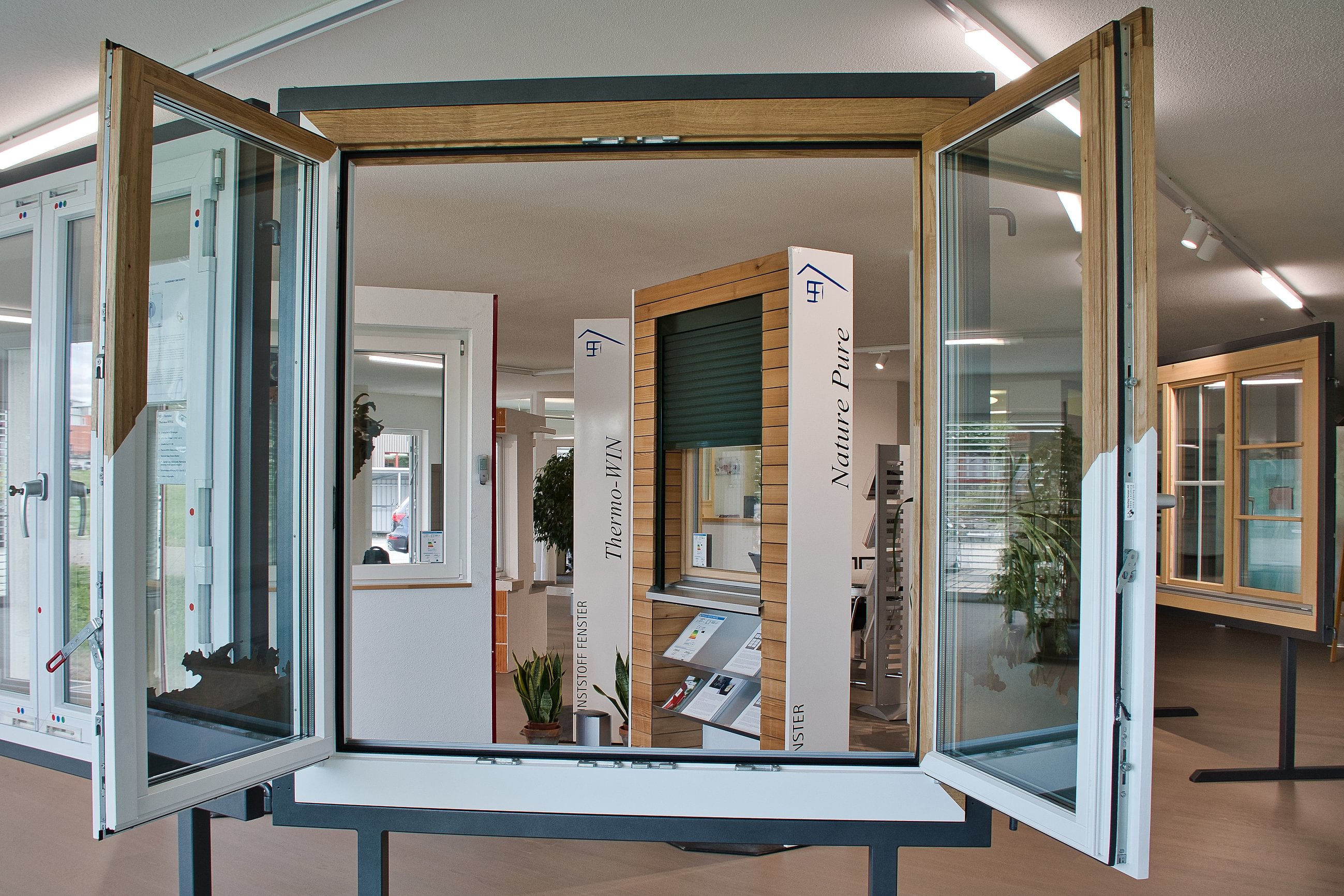 Alpsteg Fenster AG, Lenzhardweg 40 in Niederlenz