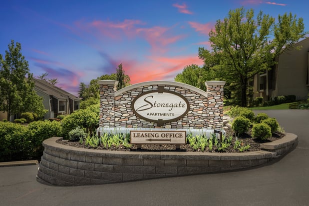 Images Stonegate Apartments