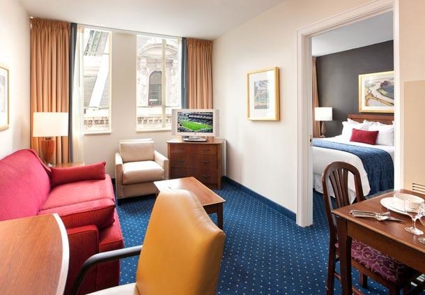 Center City Philadelphia Hotel - Residence Inn by Marriott Philadelphia Center City - One Bedroom Suite