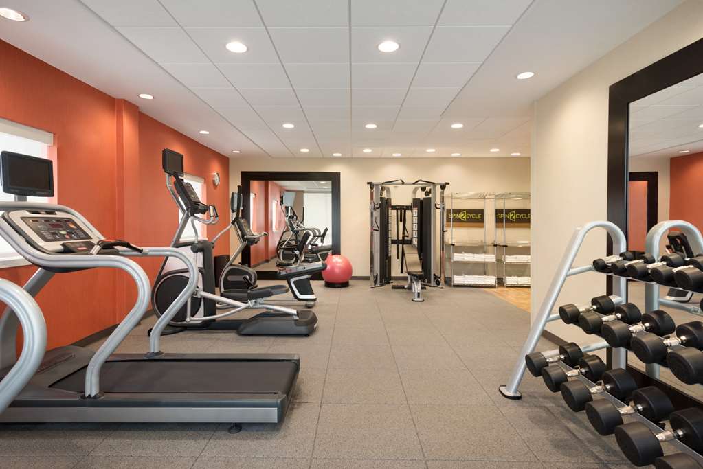 Health club  fitness center  gym Home2 Suites by Hilton Menomonee Falls Milwaukee Menomonee Falls (262)737-7100
