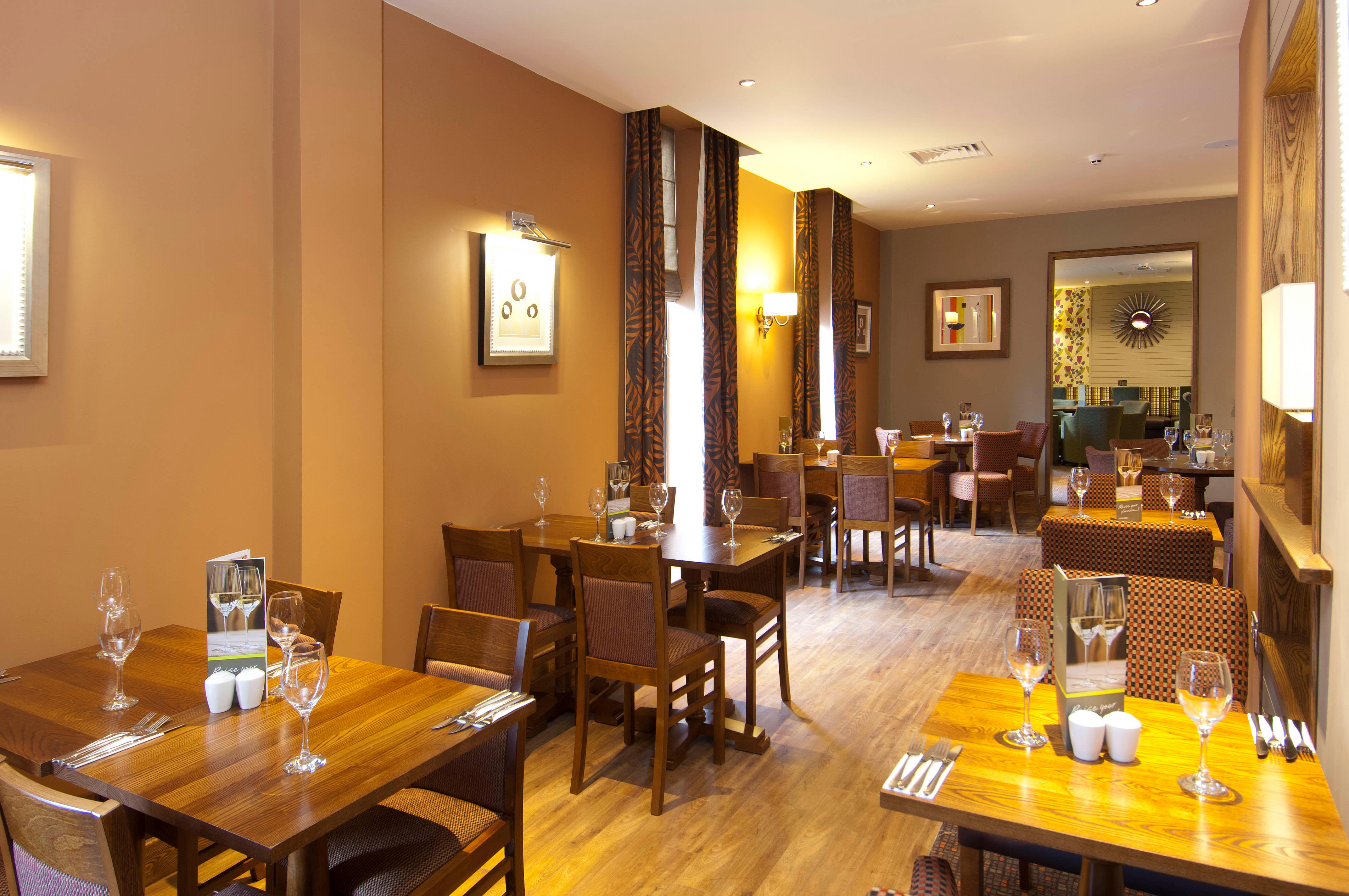 Thyme restaurant Premier Inn Liverpool City Centre (Liverpool One) hotel Liverpool 03333 219282