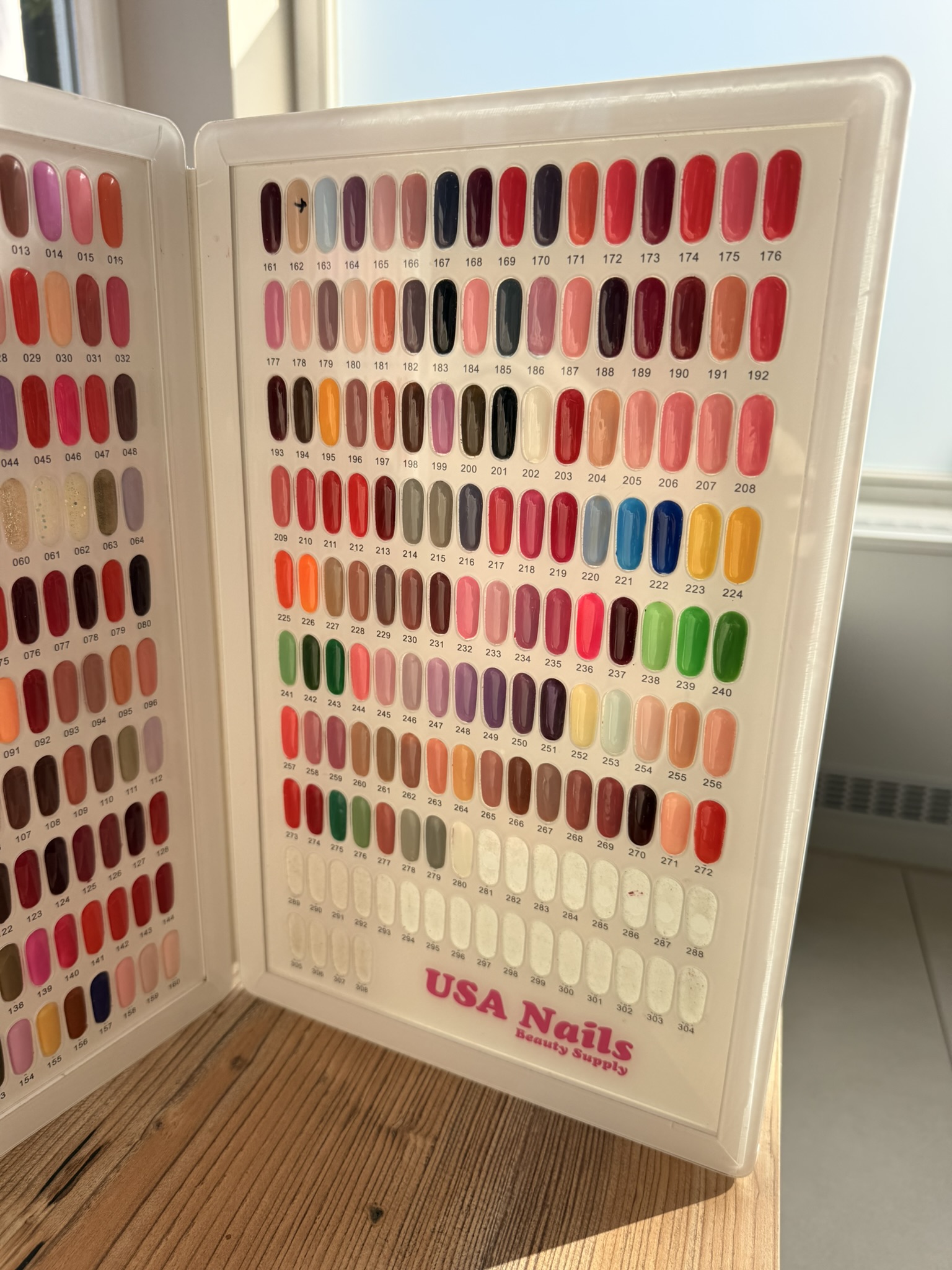 L'Atelier Nagelstudio Sinzheim, Landstraße 69 in Sinzheim