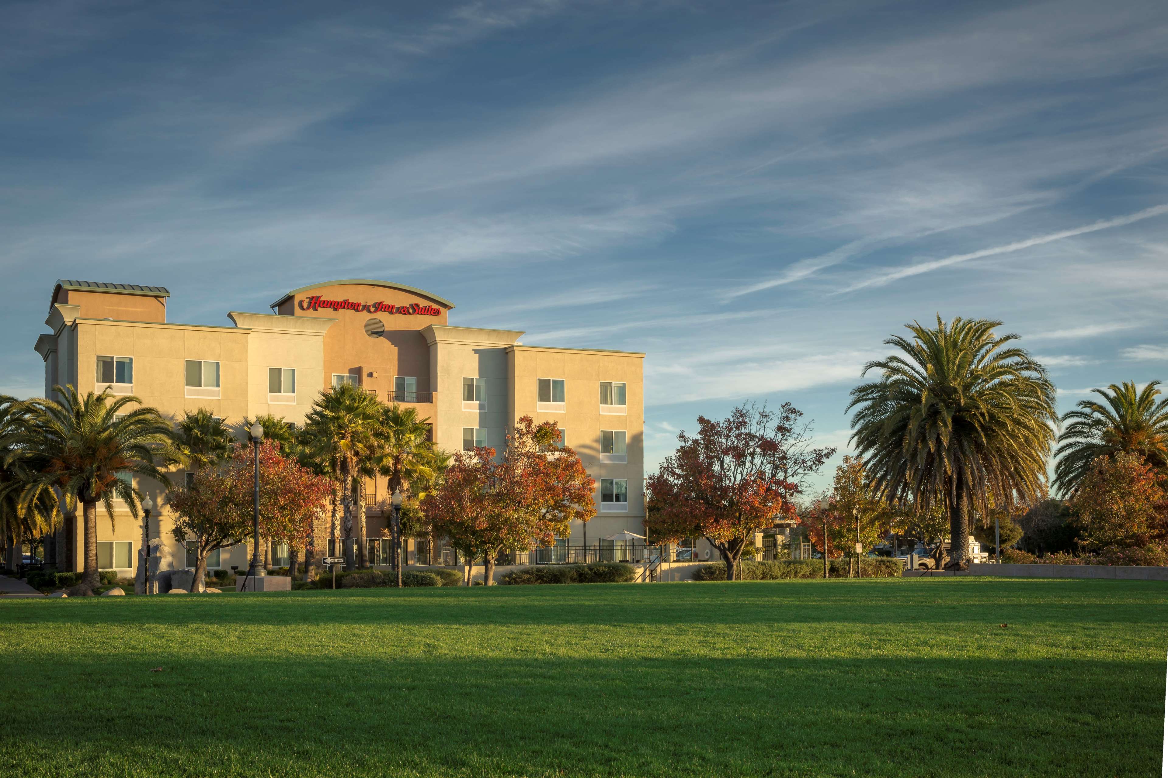 Hampton Inn and Suites Suisun City Waterfront