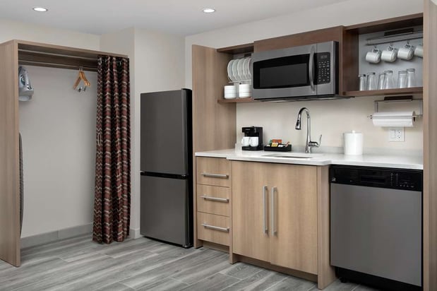 Images Home2 Suites by Hilton Miami Airport South Blue Lagoon