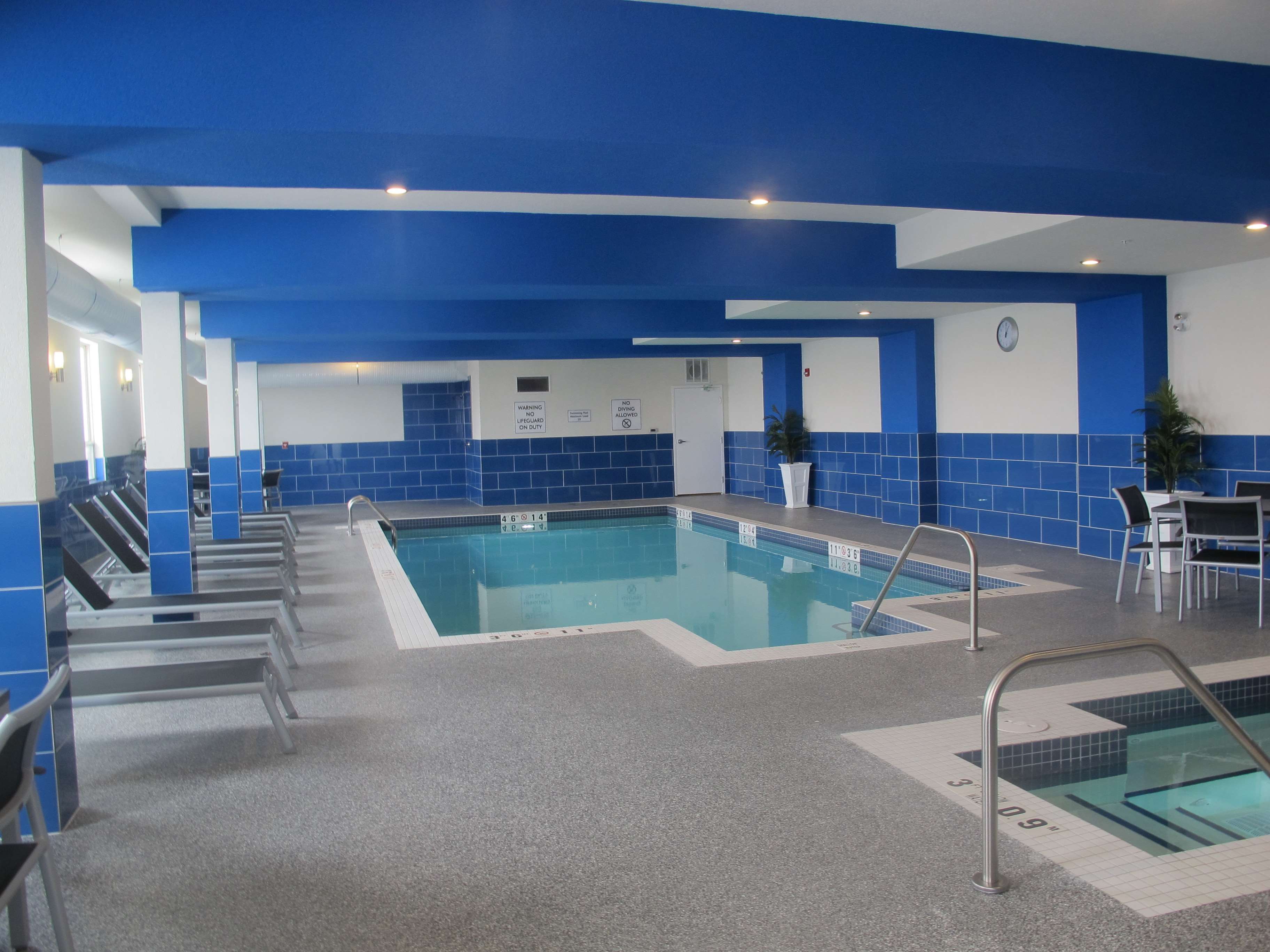 Best Western Plus Kindersley Hotel in Kindersley: Indoor Heated Pool