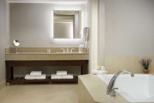 Images DoubleTree by Hilton Hotel Colorado Springs