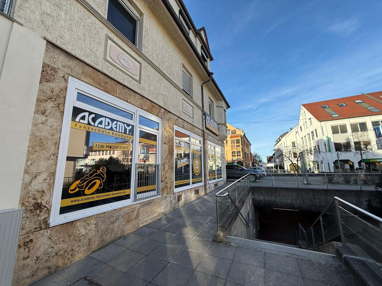 Academy Fahrschule Baumann - Stuttgart Vaihingen, Hauptstraße 13 in Stuttgart