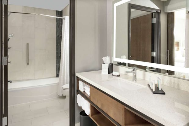 Images Embassy Suites by Hilton Grand Rapids Downtown