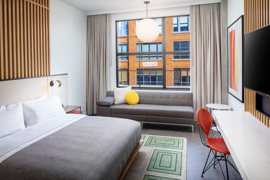 Guest room