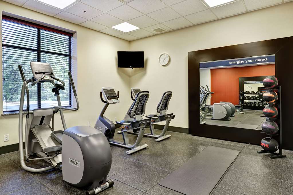 Health club  fitness center  gym Hampton Inn by Hilton Chilliwack Chilliwack (604)392-4667