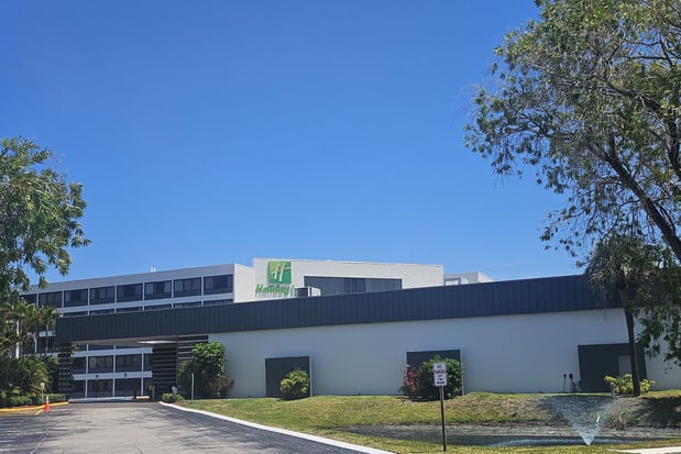 Images Holiday Inn St. Petersburg N- Clearwater by IHG