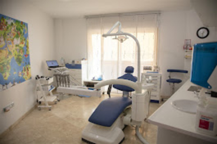 Images Clinica Dental Eduardo Martos Garcia