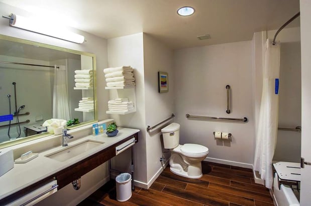 Images Hampton Inn & Suites Foxborough/Mansfield