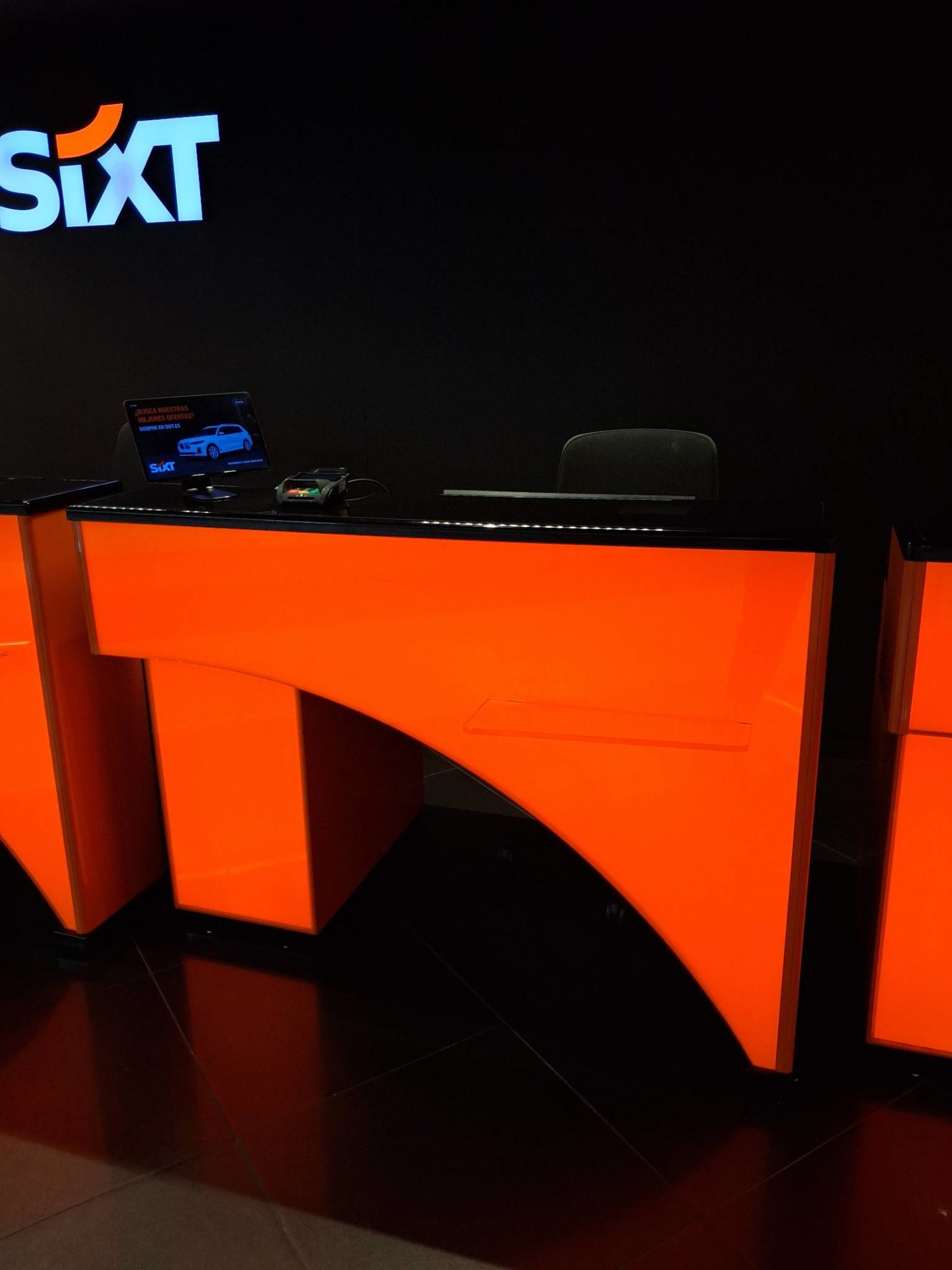 SIXT Alquiler de Coches - Bilbao Aeropuerto (BIO) 30