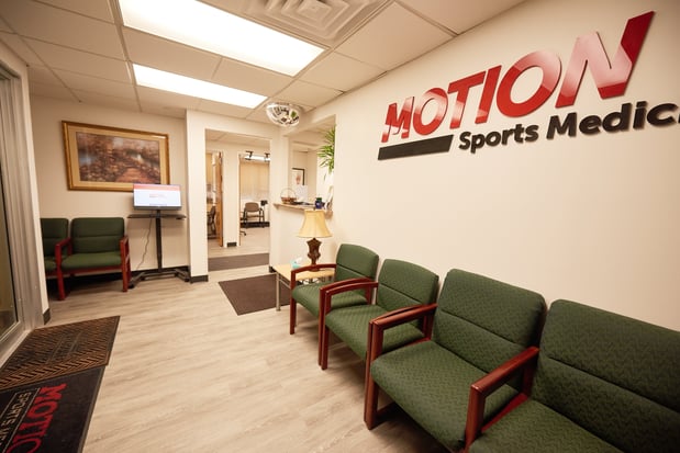 Images MOTION Sports Medicine - Huntington