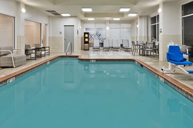 Images Hilton Garden Inn Birmingham/Lakeshore Drive