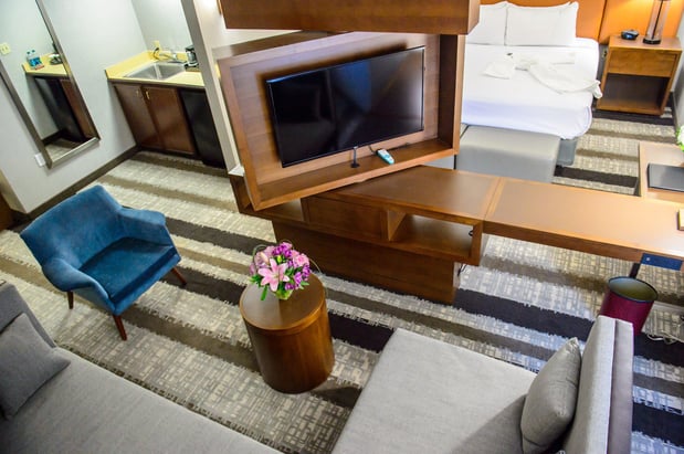 Images Crowne Plaza Dulles Airport by IHG