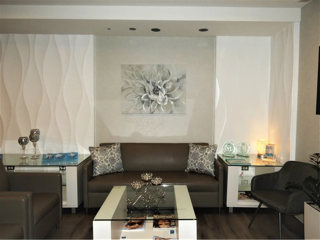 Michael Horn Plastic Surgery lounge. 