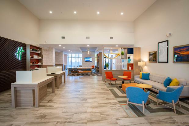 Images Holiday Inn Pensacola - University Area by IHG
