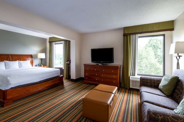 Images Hampton Inn Winston-Salem Hanes Mall