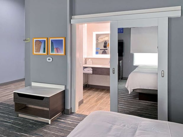 Images Hampton Inn & Suites Houston East Beltway 8