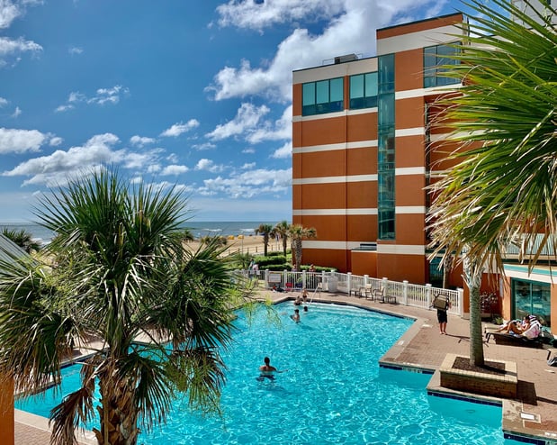 Images Holiday Inn & Suites Virginia Beach - North Beach by IHG