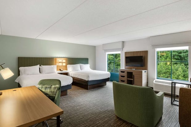 Images Hampton Inn & Suites Lake George